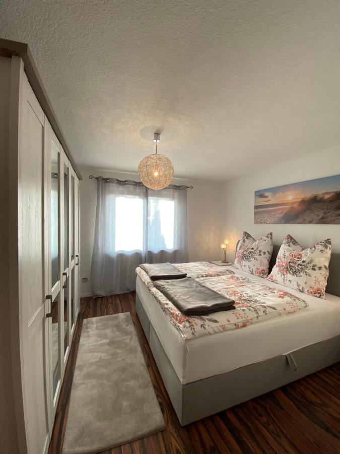 Elviras Apartment Зинген Стая снимка